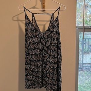 Black and white printed tank top